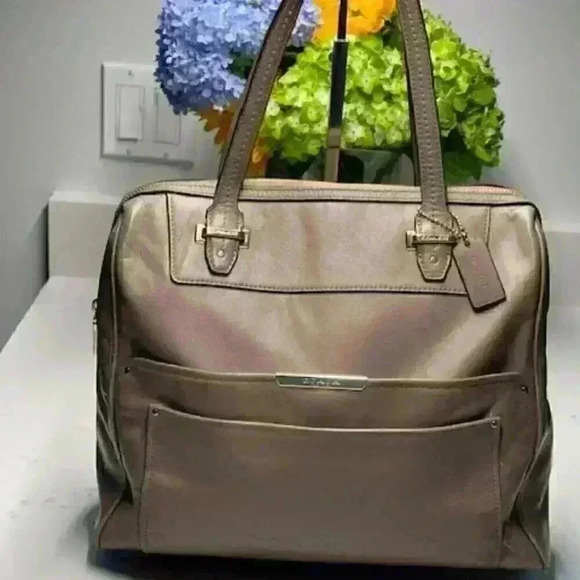 Coach F30965 TAYLOR Leather BOWLER SATCHEL Bag Purse Gray Taupe Color - Picture 1 of 16